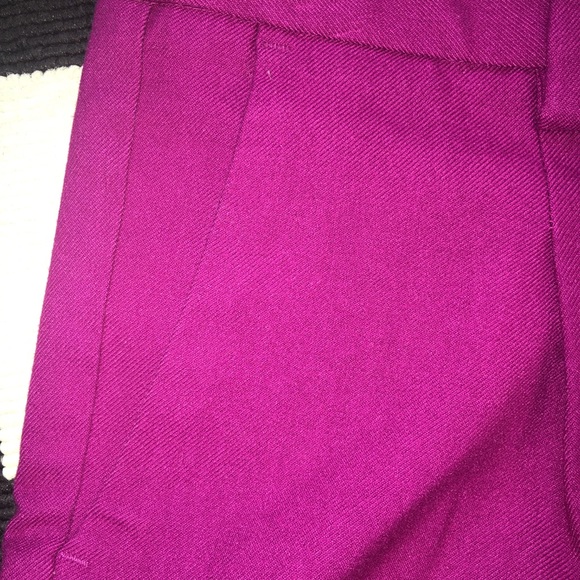 Uniqlo shorts size 2 two pockets on each side - Picture 3 of 5